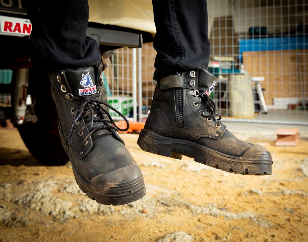 Choose Between Work Boot Fastening Styles and Features